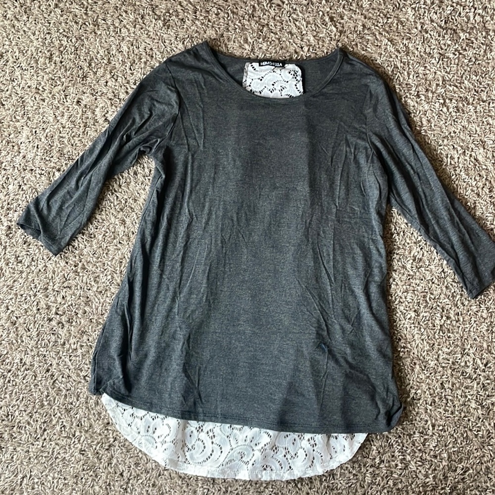 Women’s 3/4 sleeve top, size S